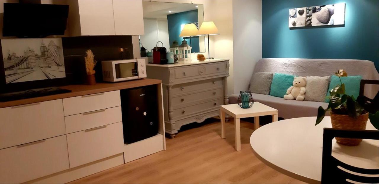 Ma Maison Fleurie Proche Aeroport Lyon St Exupery, Ldlc Arena, Groupama Stadium,Eurexpo Janneyrias Buitenkant foto